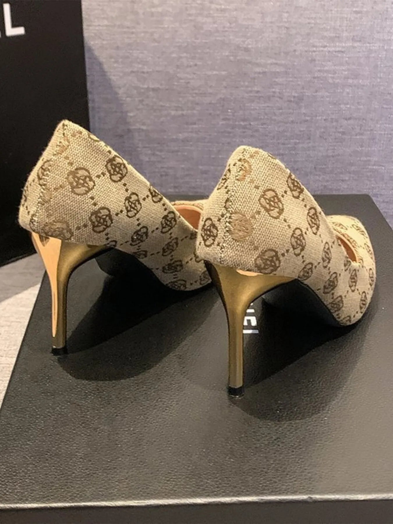 5b81379f149b49468f0cf7ec31bf415d-Max-Origin